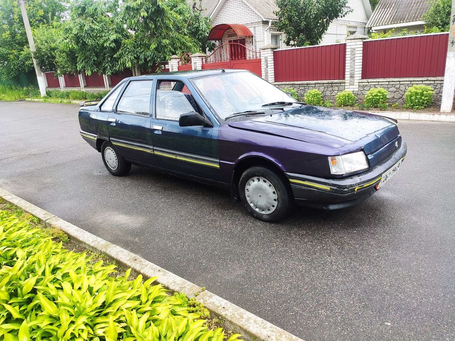 RENAULT 21 1.7 бензин