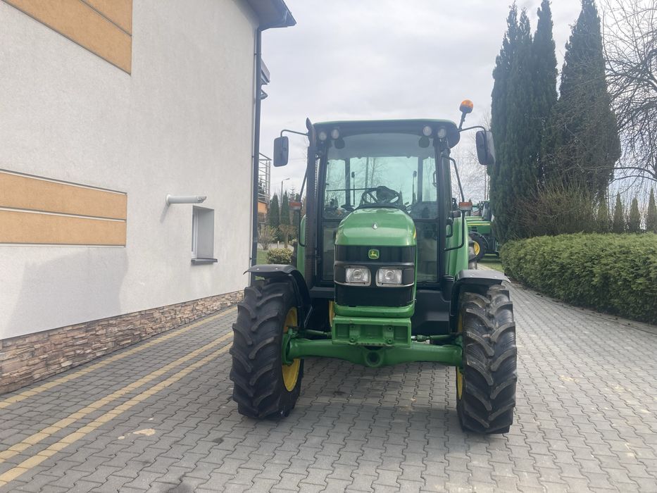 John Deere 5720. Power. Quad