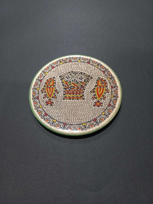 Ceramiczna płytka, chleb i ryby, śr. 13 cm, PRL