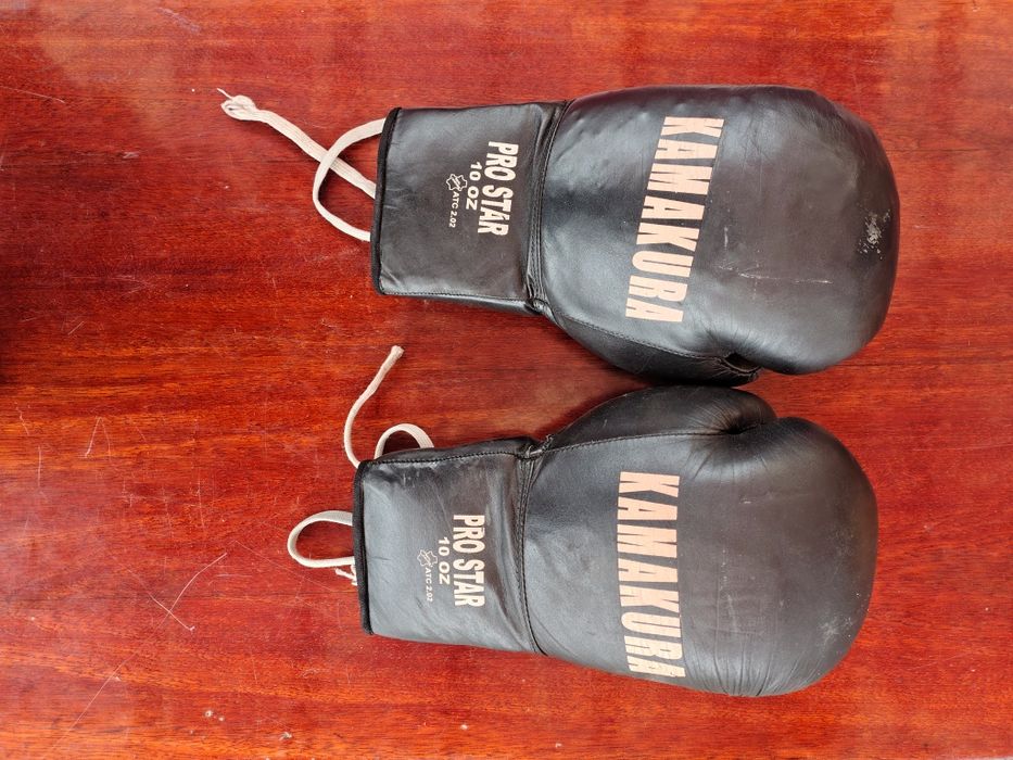 Лапи для боксу. Рукавиці шкіра.