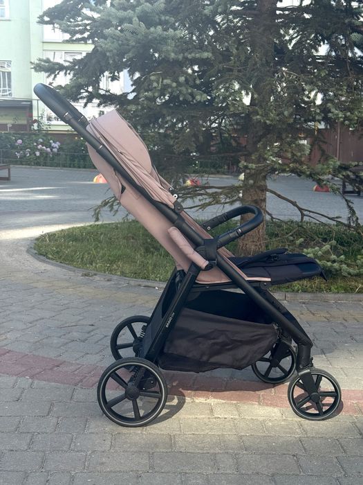 Дитячий візочок Carello Bravo Lite