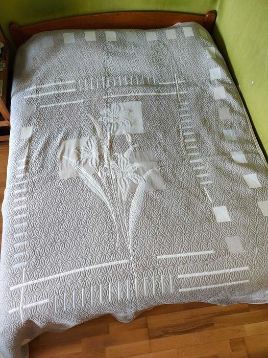 narzuta na łóżko 2,65 m x 2,10 m