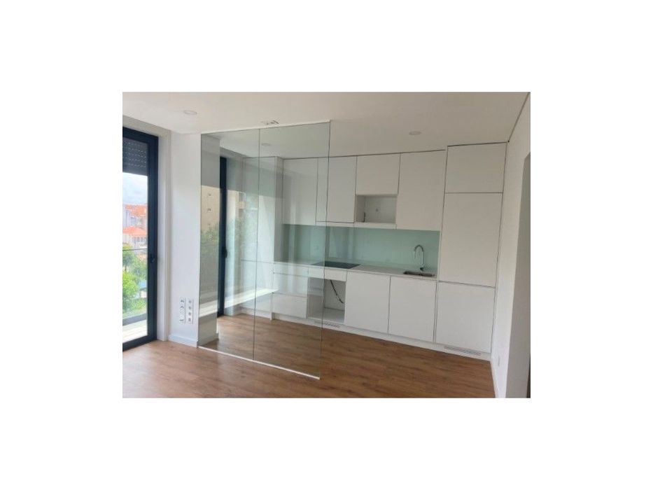 Apartamento T1 - Novo / c/ Garagem - Faculdades / Hospital S. João — Rio Tinto, Porto
