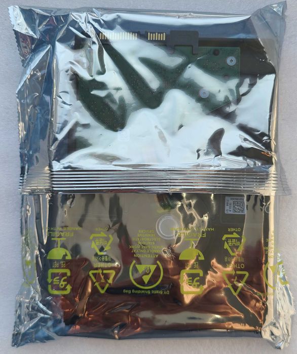 Жорсткий диск 8TB HDD Seagate SkyHawk Surveillance ST8000VX009