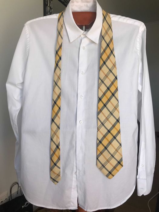 Gravatas em excelente estado