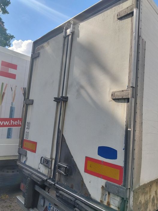 Продам тягач з напівпричепом реф Renault magnum