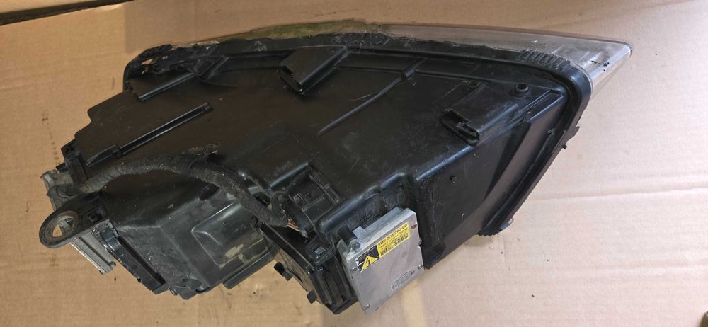 Lampa prawa Xenon Audi A8 D3 FL żarnik przetwornica kpl