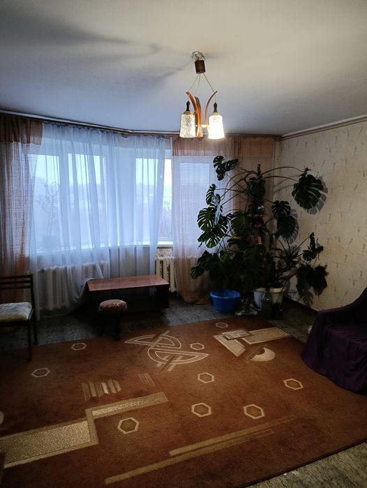 Срочная продажа большой добротной 3к квартири в Леваневцев.