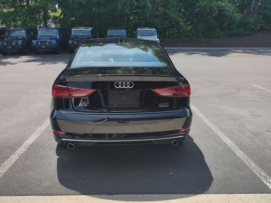 Audi A3      2018