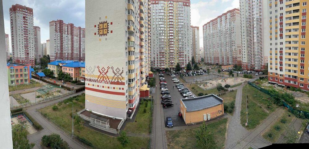 Продаж 3-кімнатної квартири біля метро Позняки, ЖК “Патріотика”