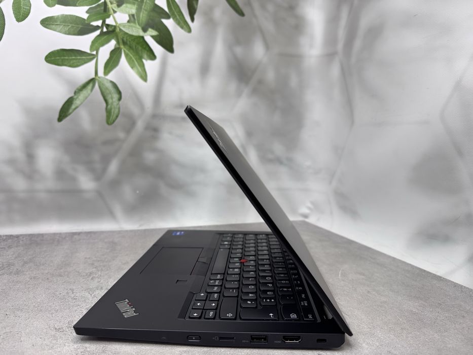 Lenovo ThinkPad L13 G2 / i7-1165G7 / 8GB / 256GB / 13" FHD IPS