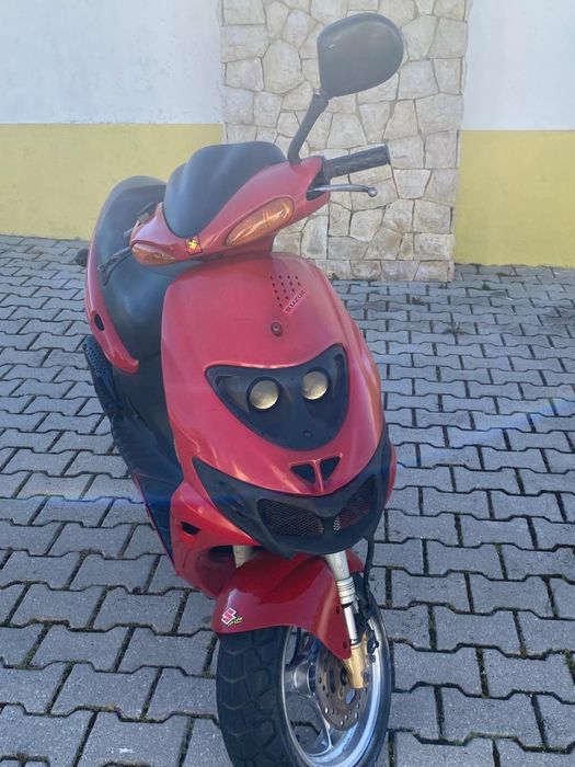Suzuki Cilindrada 50 - Nova