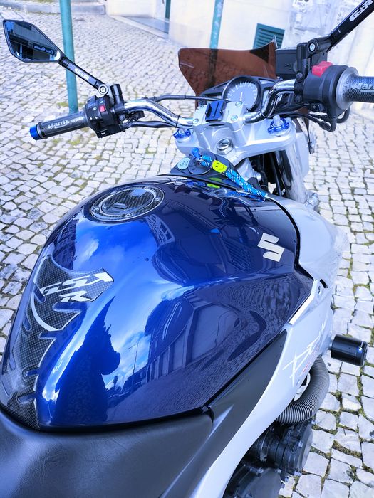 Suzuki GSR 600  NAKED