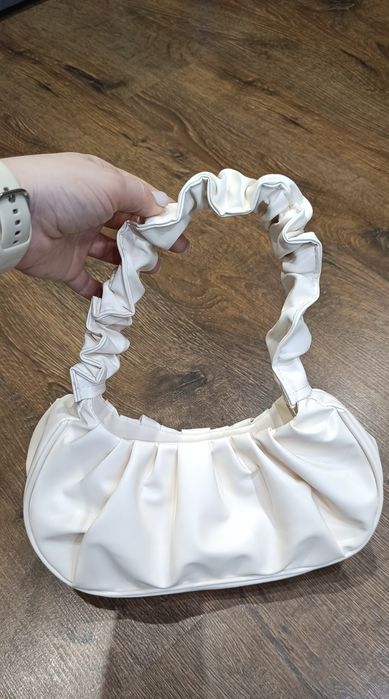 Сумочка жіноча біла