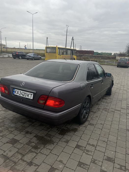 Продам mercedes w210