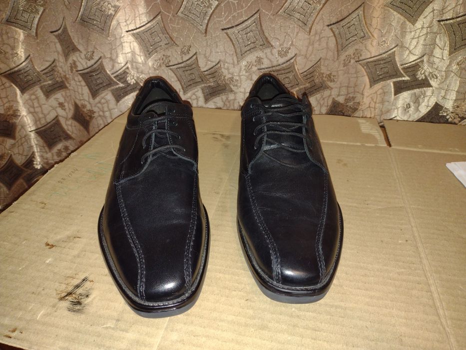 Туфлі Varese, шкіряні, ідеальні, нові, розмір 45(31).