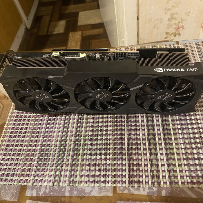 Nvidia CMP90 hx відеокарта в гарному стані