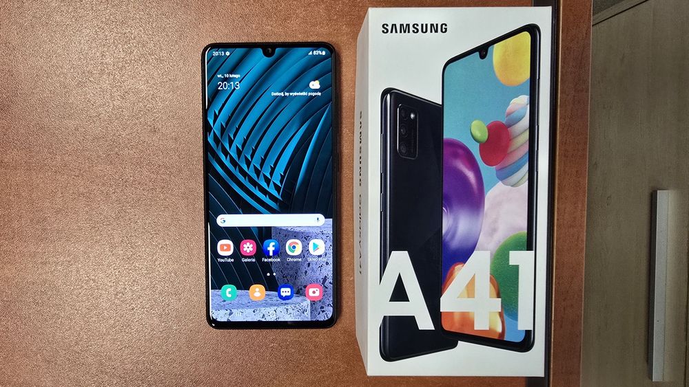 Samsung Galaxy A41 Dual Sim 64GB/4GB RAM czarny, stan bdb
