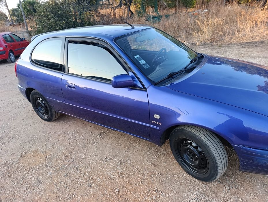 Toyota Corolla 2000