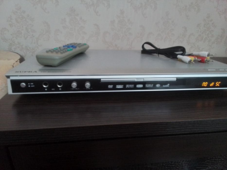 DVD-плеер  SUPRA S-DP3 в комплекте