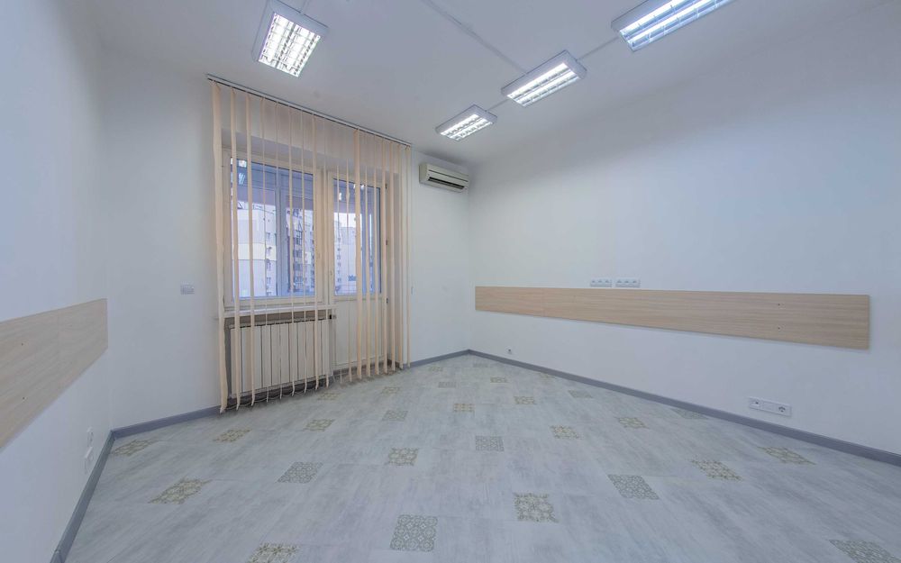 Офіс 145м2 м.Мінська від власника. Левка Лук'яненка 21.