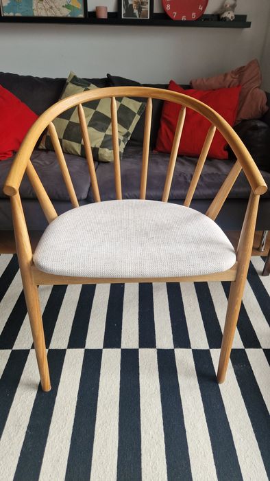 piękne drewnaine krzesło JYSK arnborg