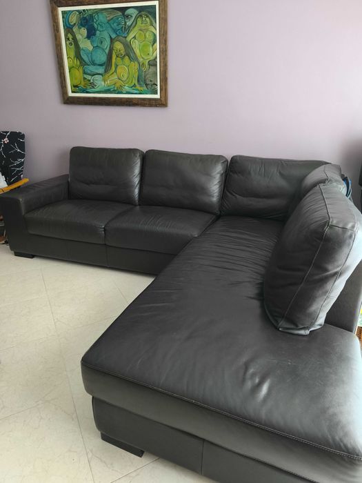 Sofá pele em ótimo estado