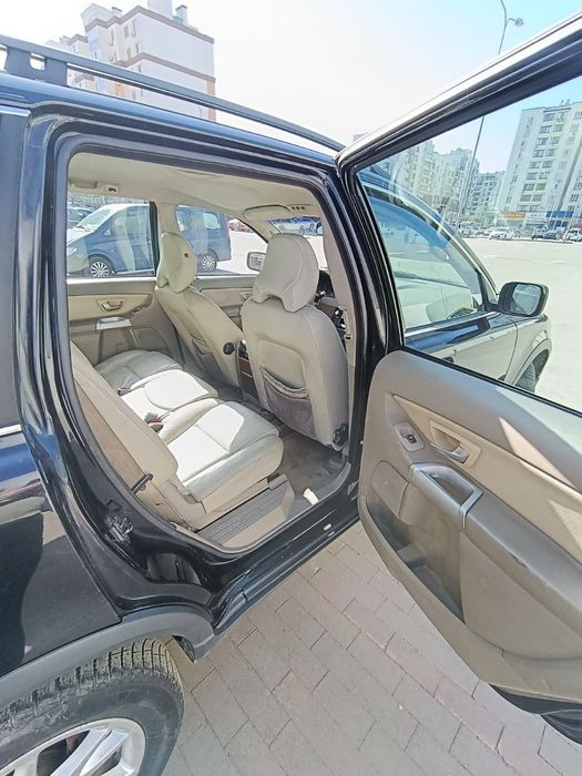 Продам Volvo XC90