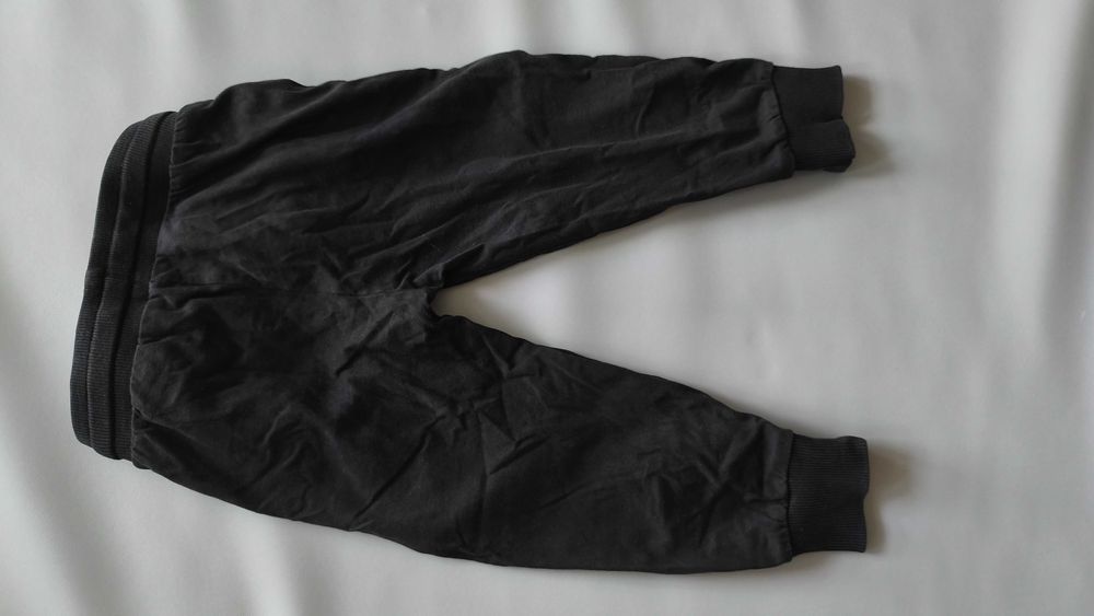 Spodnie spodenki dresowe joggery h&m 92 czarne
