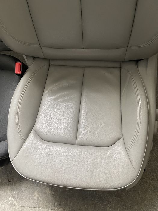 водительское сидение Audi A3 8v
