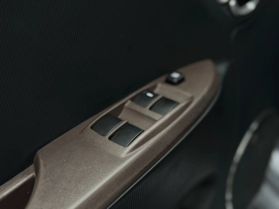 Citroen C-Zero Електро Авто