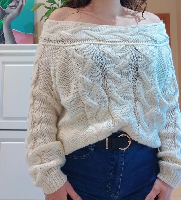 Camisola com ombros destapados