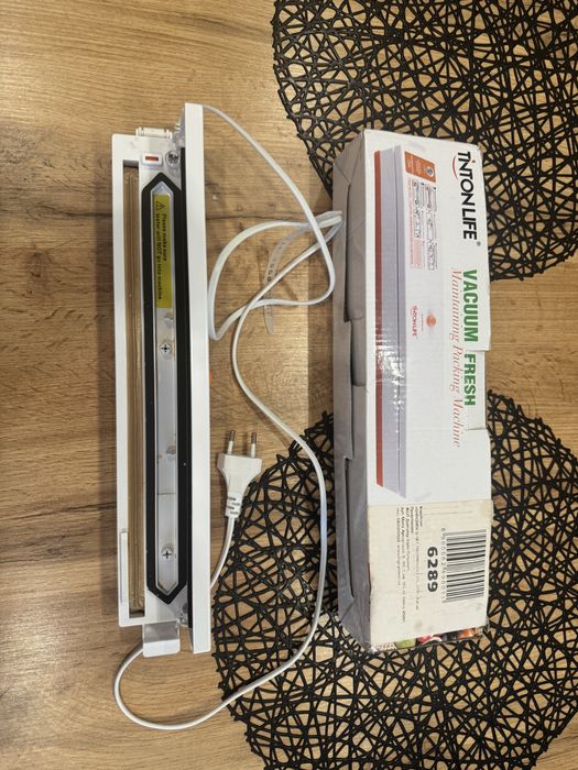 Вакуматор для їжі