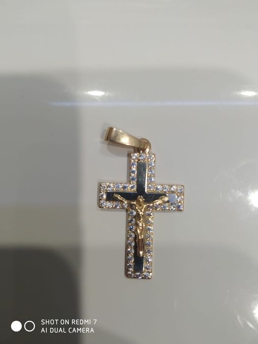 Золотой крест 585