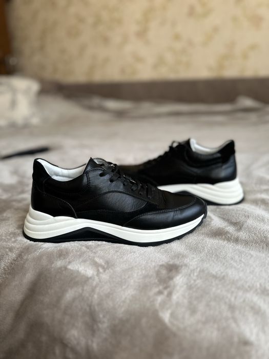 Женские кожаные кроссовки maletskiy brand