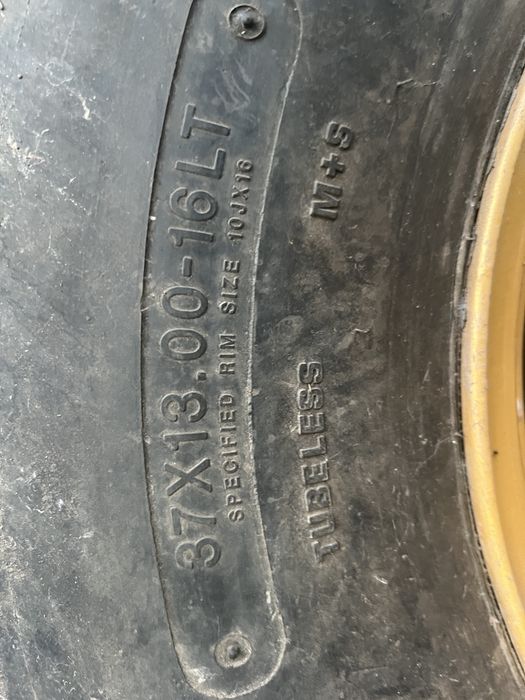 Jantes 16 6x139.7 + pneus 37x13-16LT