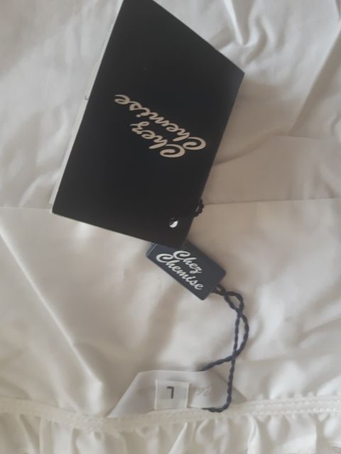 Elegante Blusa Branca