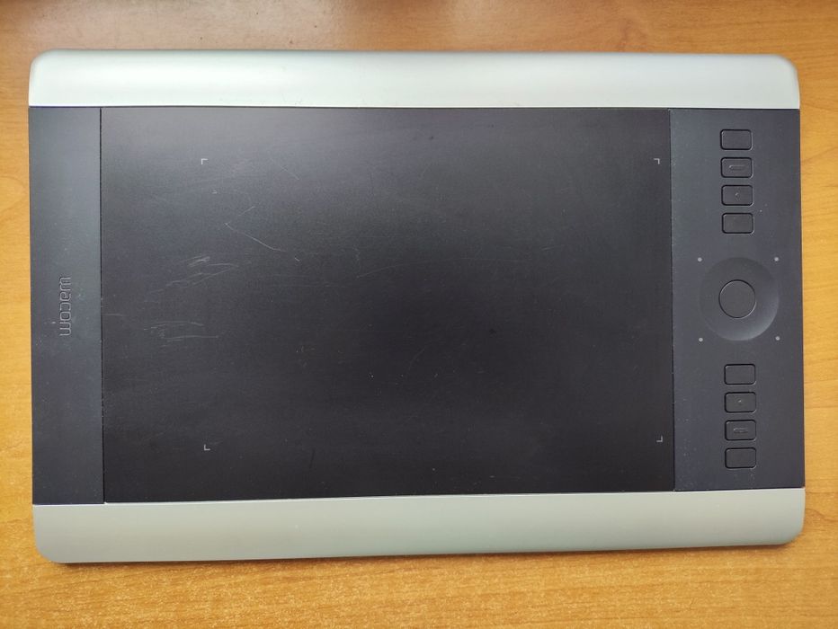 Tablet graficzny Wacom Intuos Pro Medium PTH-651