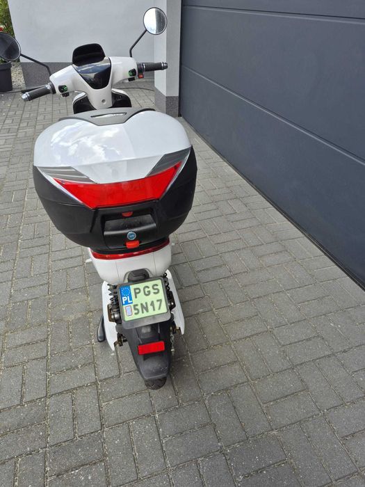 Skuter elektryczny E-MIO Agile