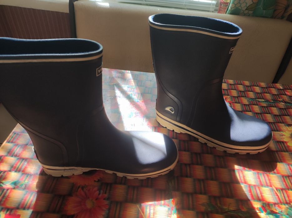 Резиновые сапоги Viking.