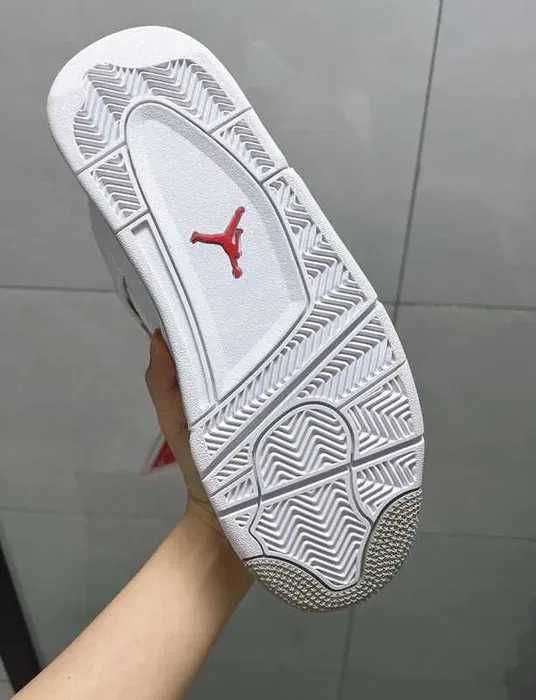 Jordan_4_Retro_White_Oreo r.38