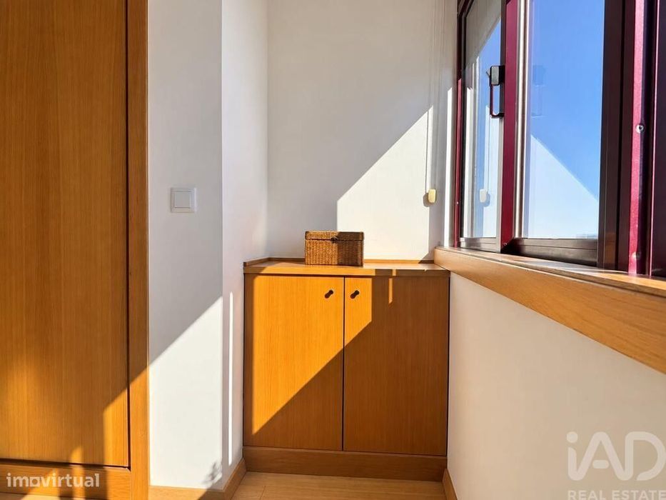 Apartamento T3 em Mina de Água de 120 m2