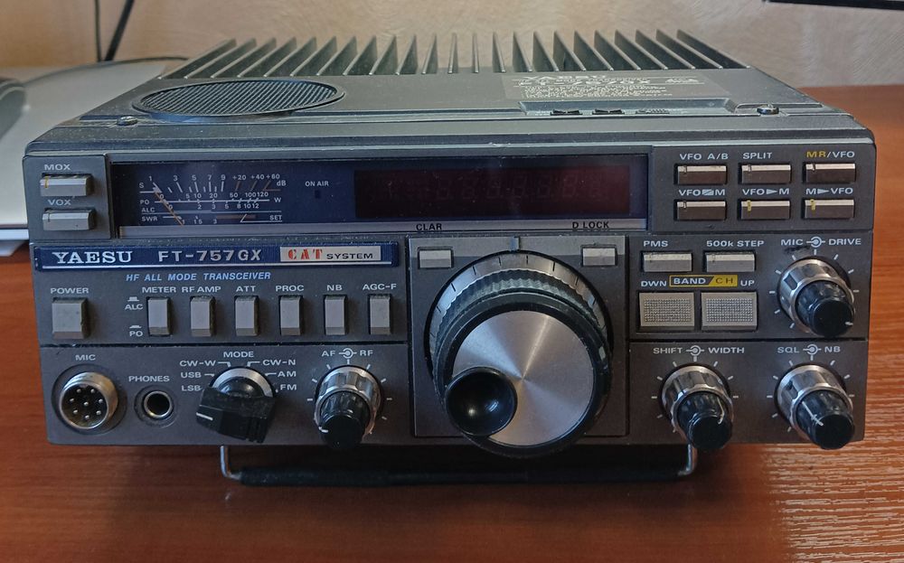 КВ трансивер YAESU FT-757  GX  ""цена снижена""добавлены фото