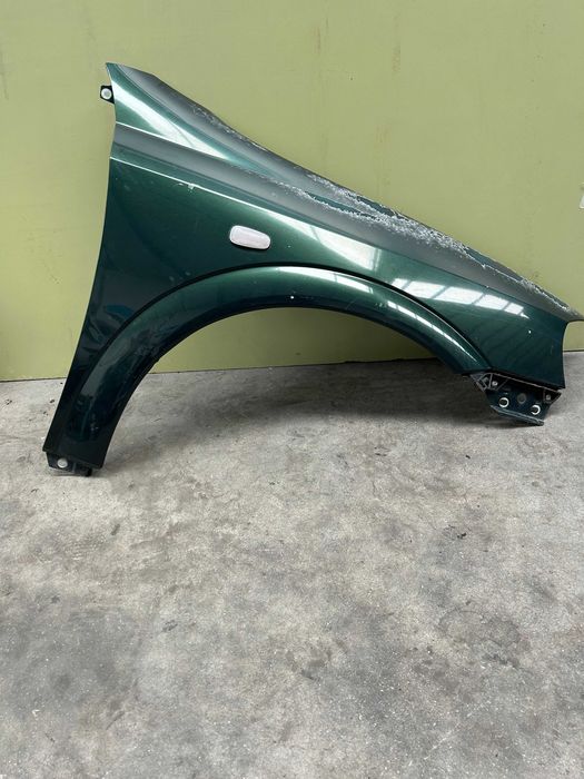 Guarda-Lamas Direito OPEL Astra G