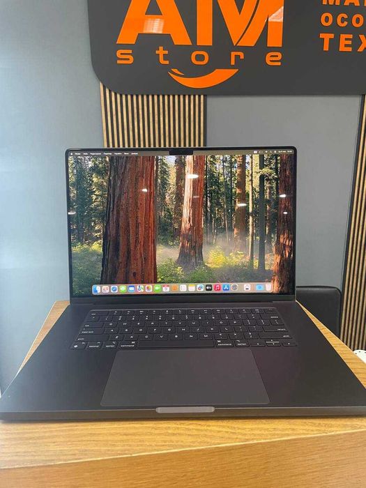 MacBook Pro 16" M4 48GB / 512GB Space Black