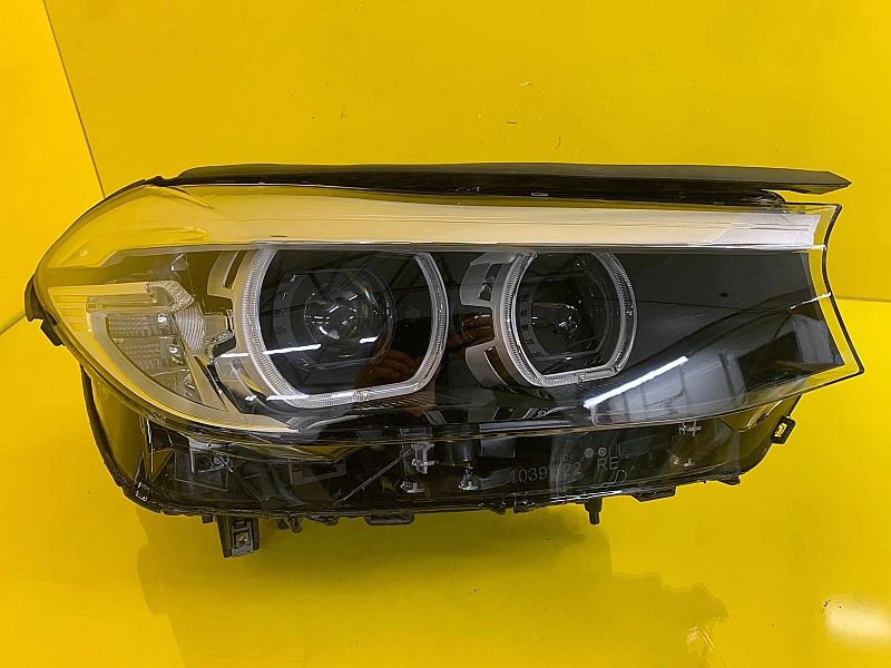 Lampa Prawa Przednia BMW 6 G32 GT Led -02