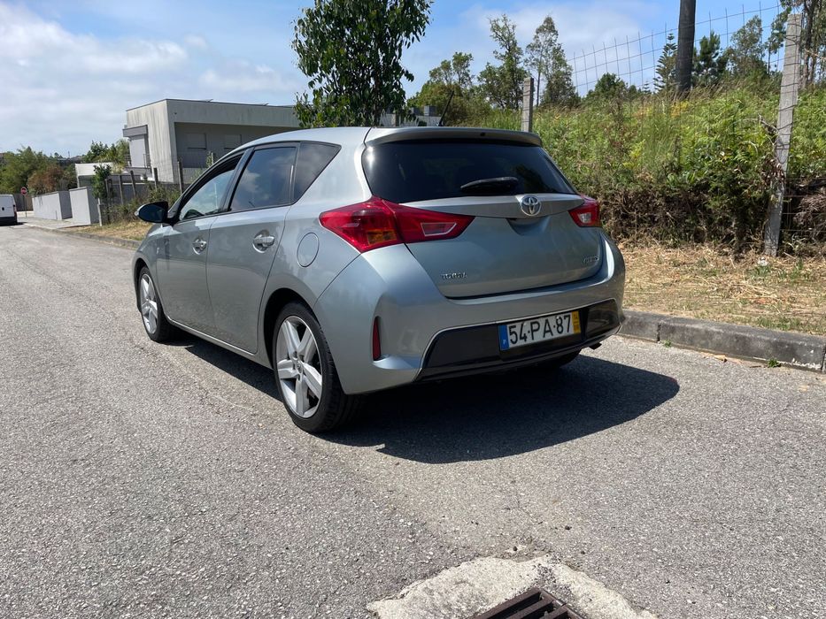Toyota Auris 2014