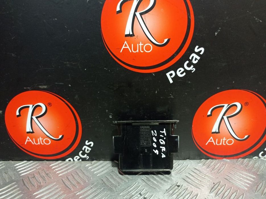 Kit Cinzeiro Opel Tigra Twintop (X04)