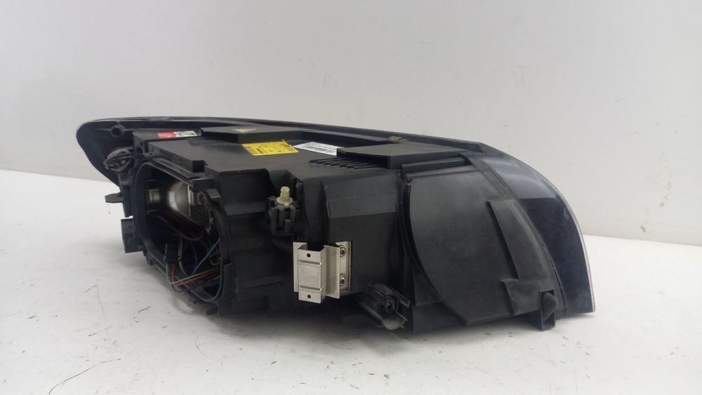 Фара левая Volvo S40 V50 2006-2010 30678203