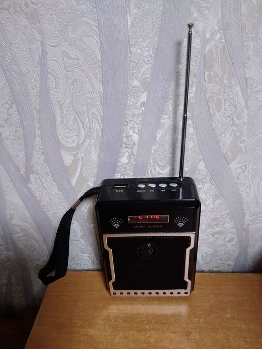 Радиоприемник Atlanfa AT-9133.под ремонт.